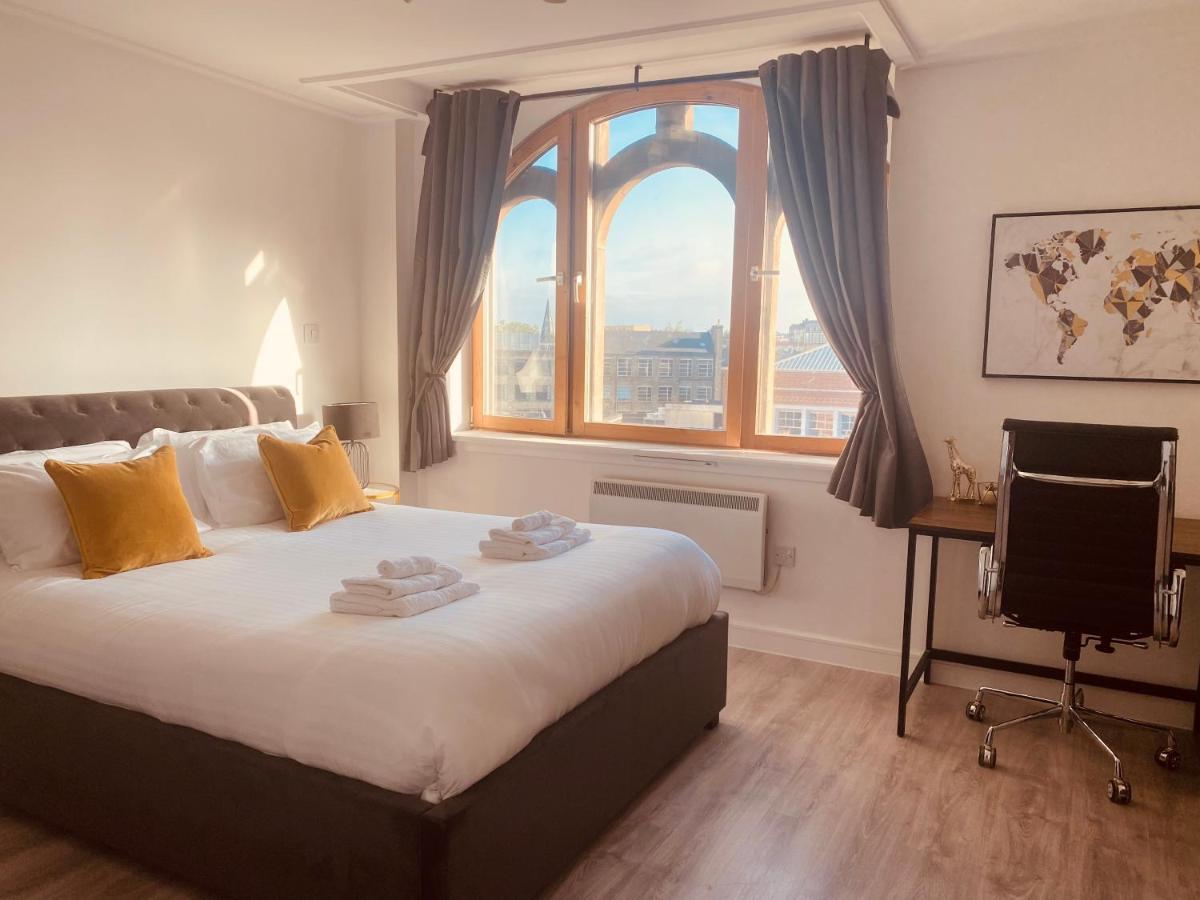 Spacious 2 Bedroom Pad In Old Street Лондон